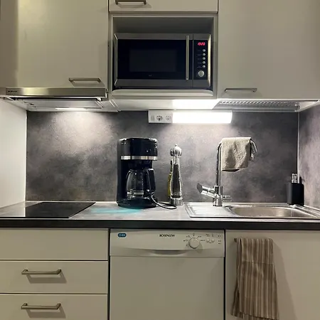 Quiet In Center Wifi, Parking, Balcony Apartman
